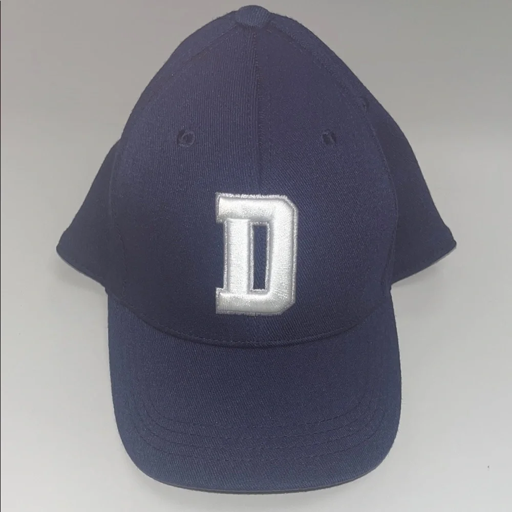 Dallas Cowboys NFL youth Navy Blue Cap with Silver 'D'/ preowned